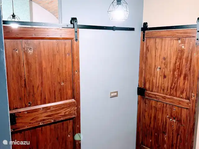 Casa Di Martil en Italia, Abruzos, Loreto Aprutino - casa vacacional Pasillo - Puerta, baño y dormitorio 1