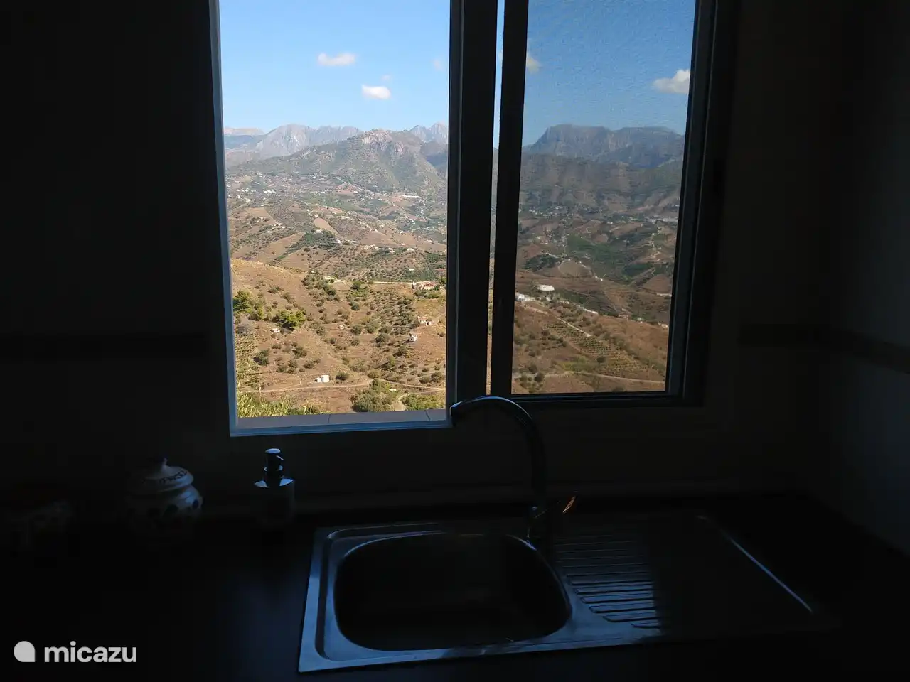 Uitzicht vanuit de keuken