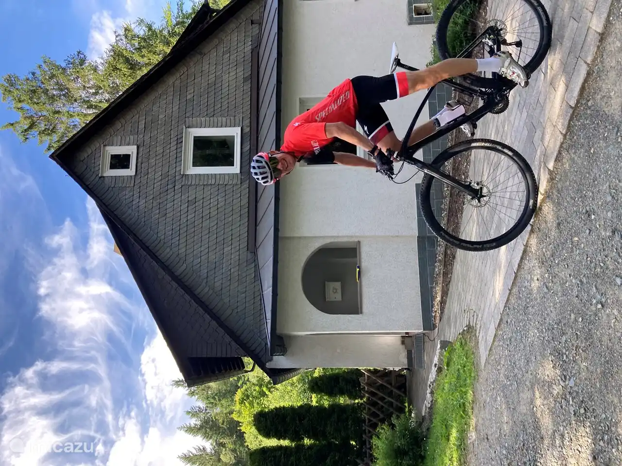 Mountain biking & hiking from Waldhaus 