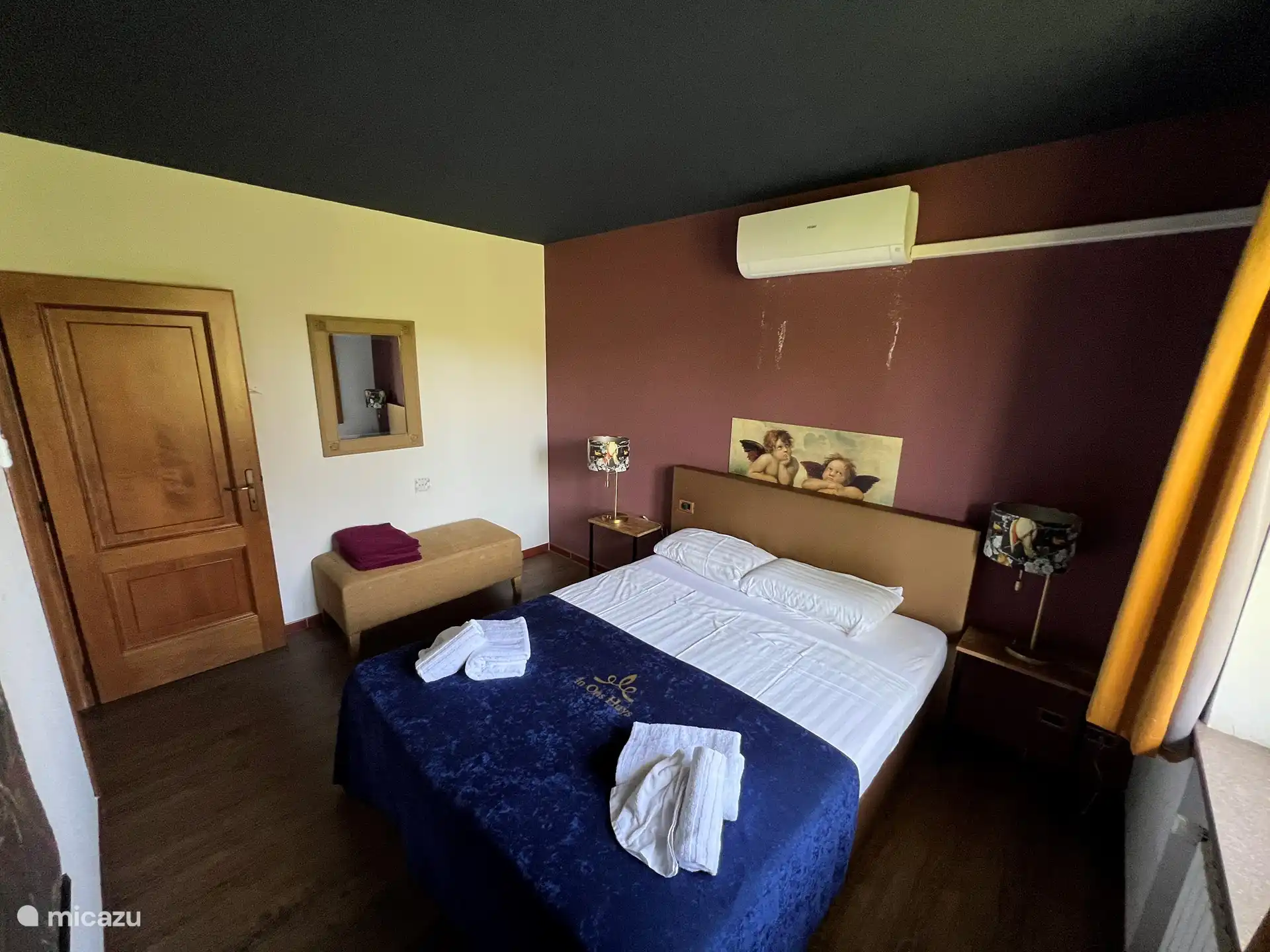 Zweites Schlafzimmer 