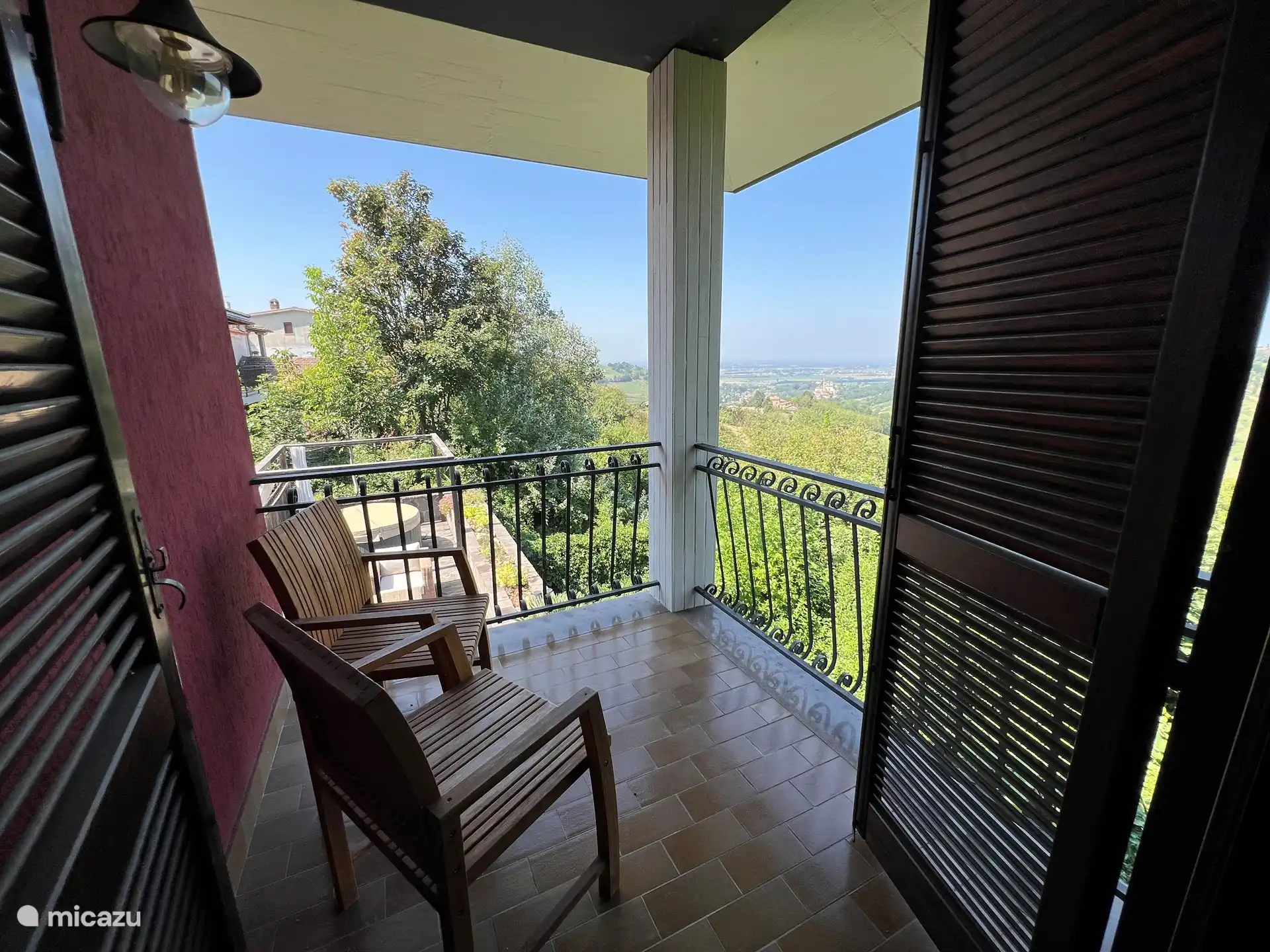 Balkon des Hauptschlafzimmers 