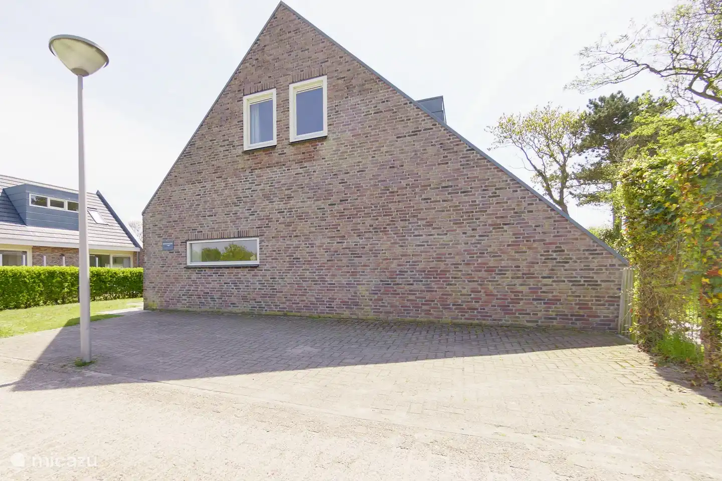 Vue de face de la maison