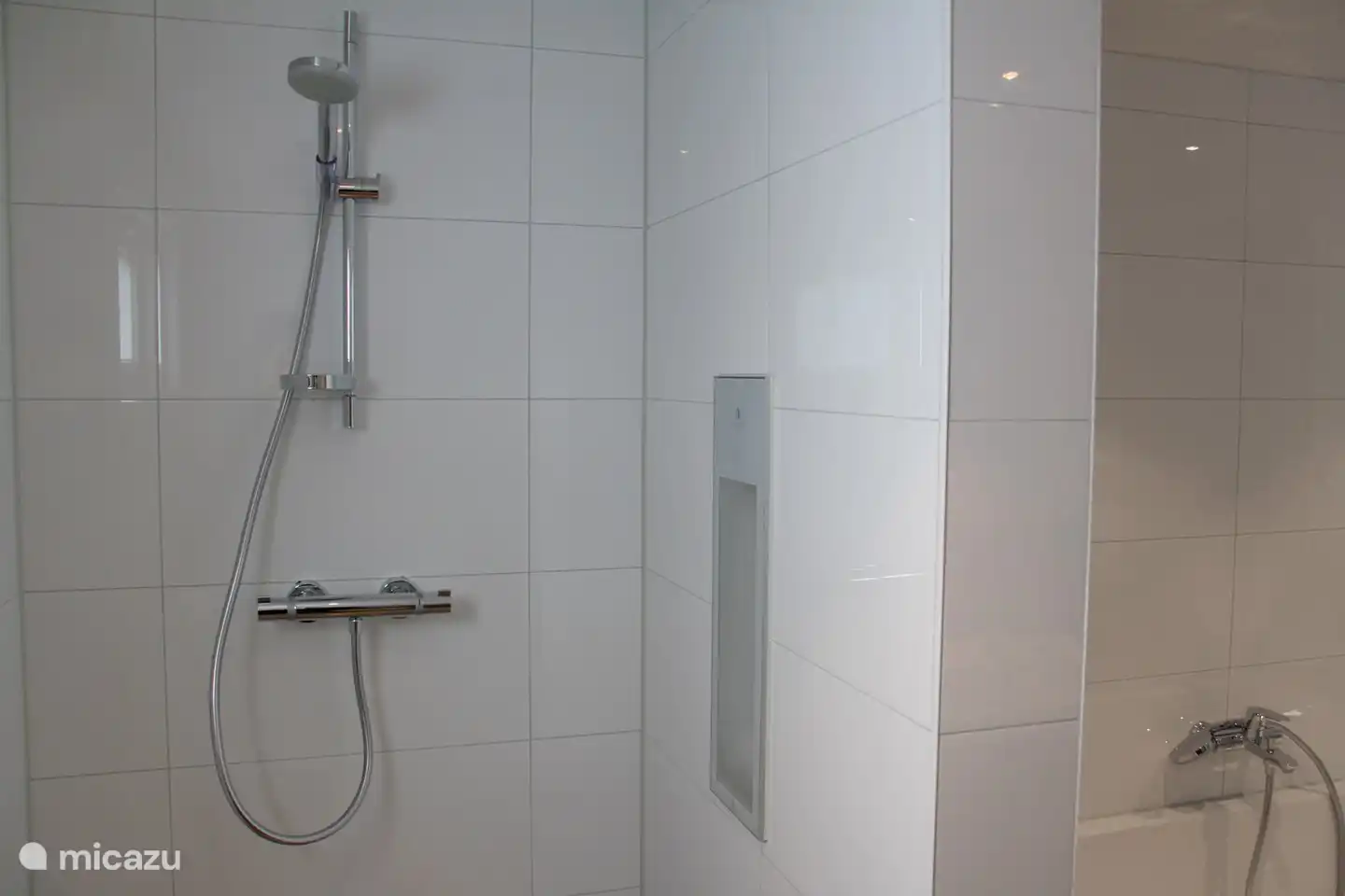 salle de bain au 1er étage