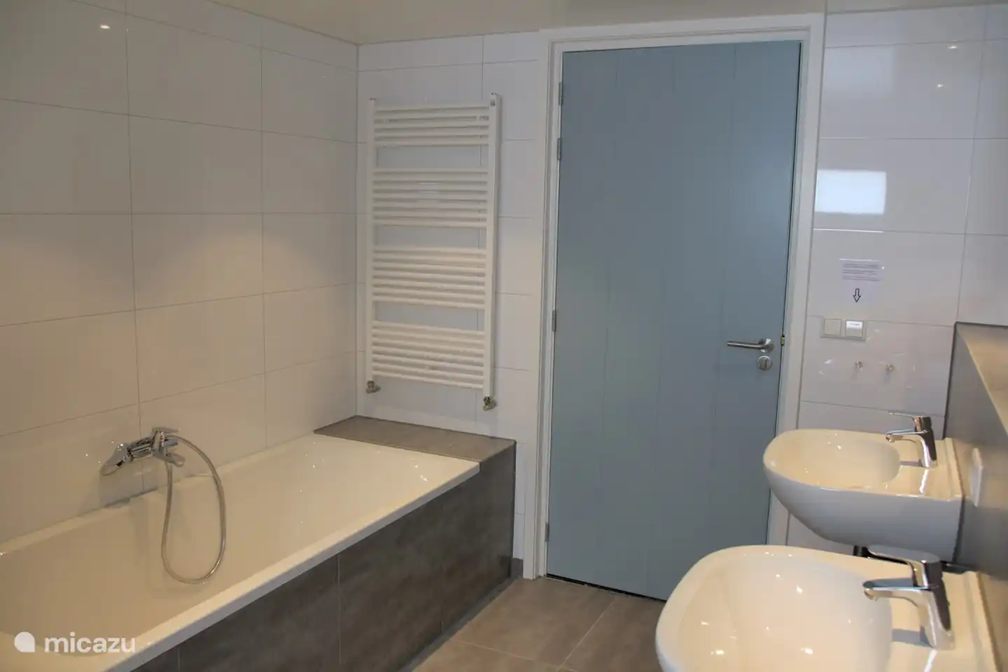 salle de bain au 1er étage