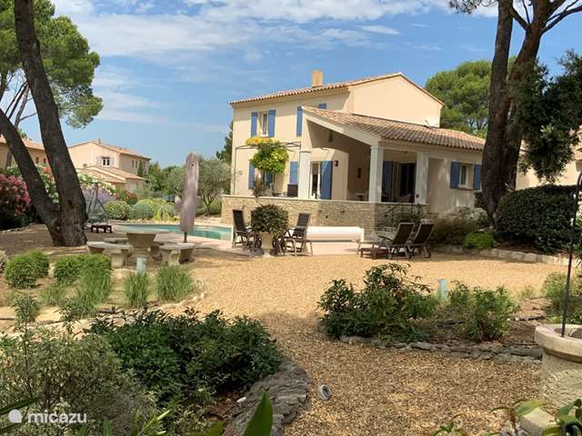 Holiday home in France, Provence-Alpes-Côte d'Azur – holiday house Vie à la Campagne