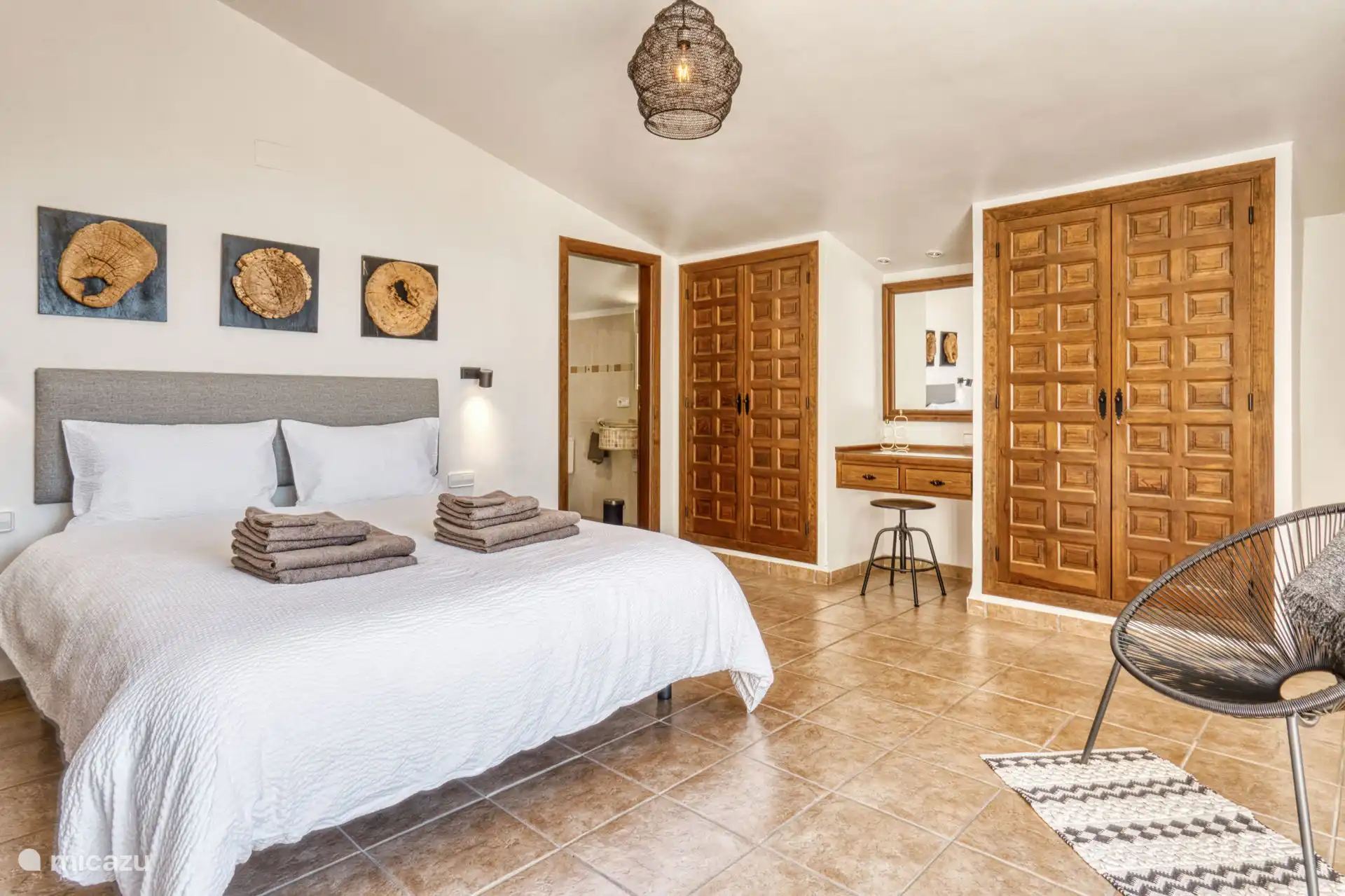 Chambre principale attenante, 1er étage