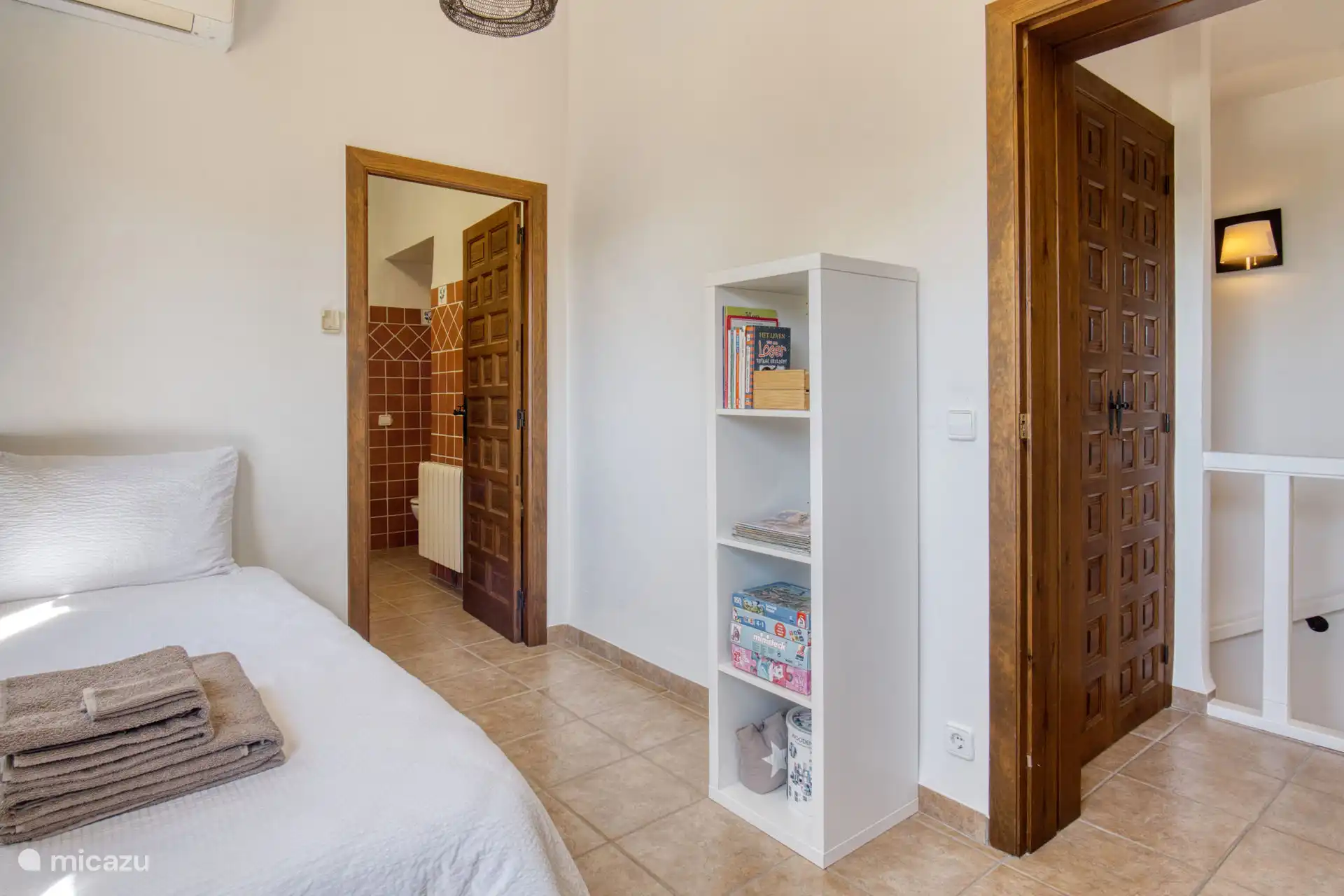 Salle d’attenante pour enfants, 1er étage