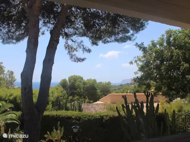 Villa Indalera en España, Costa Blanca, Moraira - villa vista desde la naya