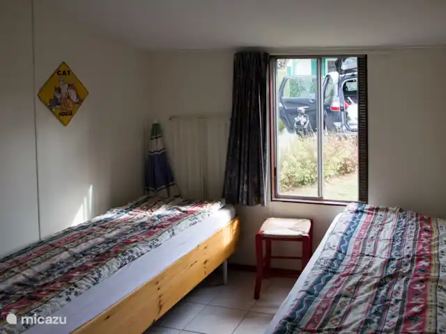 Village le Chat 97 | France, Charente, Écuras - maison de vacances Chambre avec deux lits simples