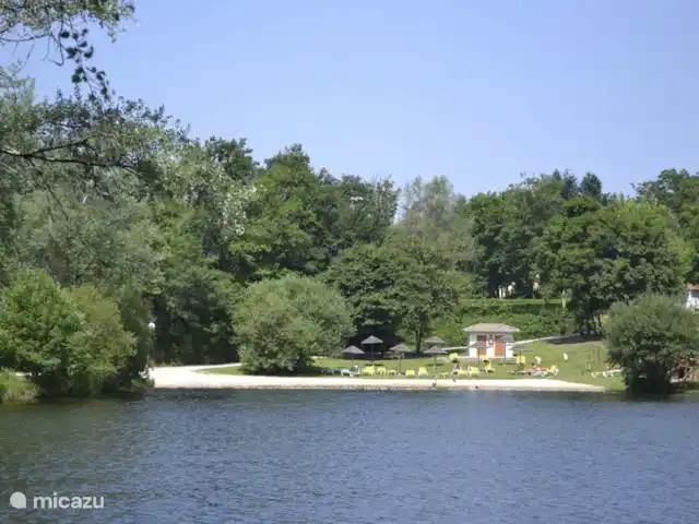 Village le Chat 97 | France, Charente, Écuras - maison de vacances Plage sur le lac