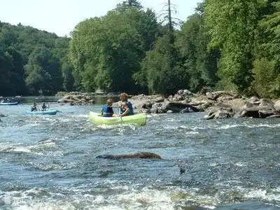Kanufahren auf dem Fluss La Tardoire