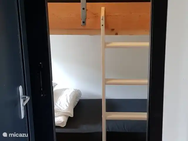 Horizon | Pays-Bas, Gueldre, Voorthuizen - bungalow Petite chambre avec lits superposés.
pour 2 personnes.
avec penderie.