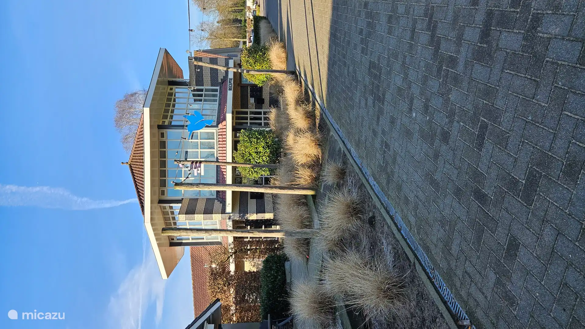 Die Rezeption, hier können Sie gerne den Schlüssel bei der Ankunft abholen und Informationen über die Gegend erhalten.
Hier finden Sie auch einen kleinen Laden mit Artikeln und schönen Geschenkideen.