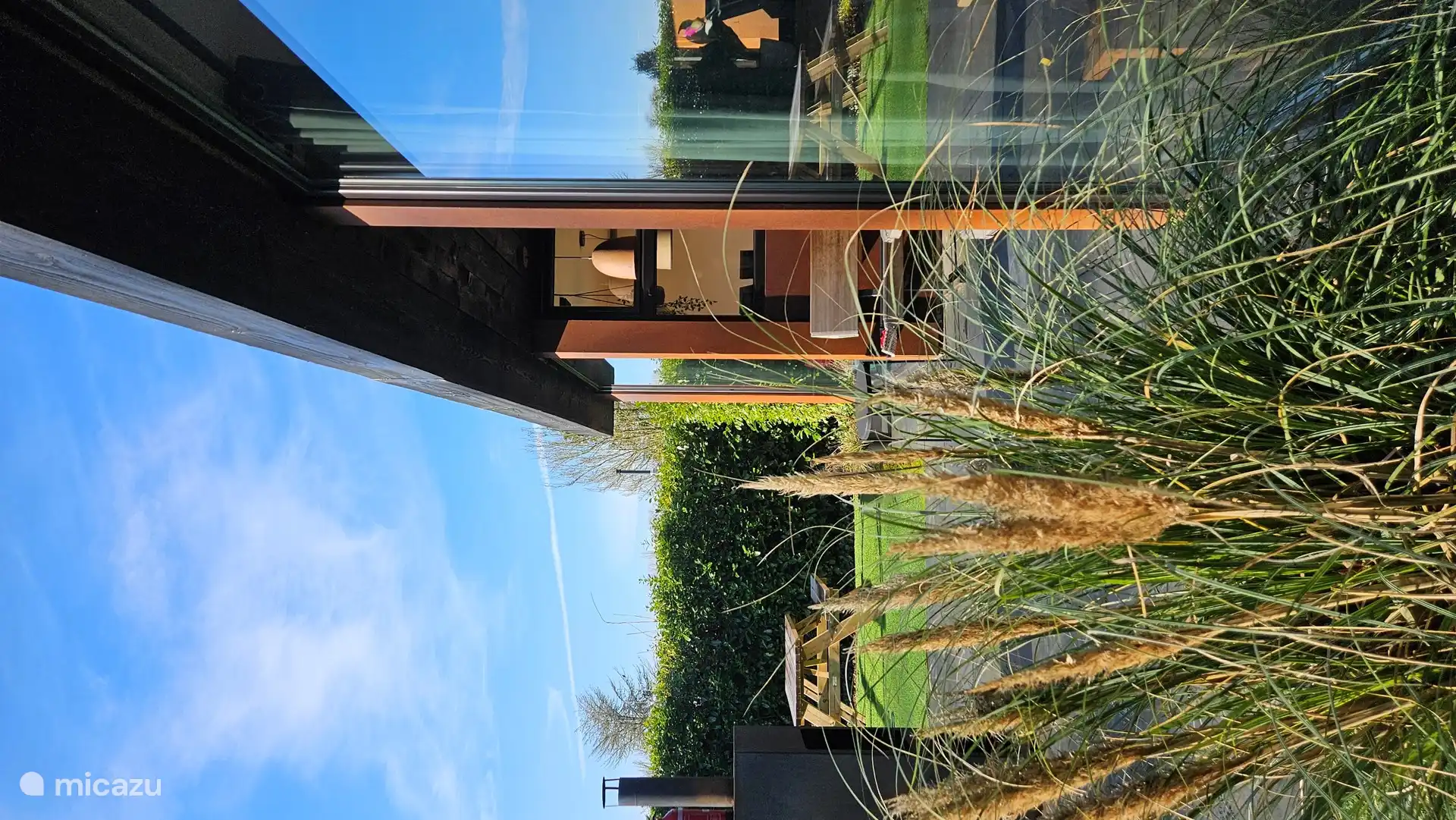 Schöner geräumiger Garten mit viel Privatsphäre