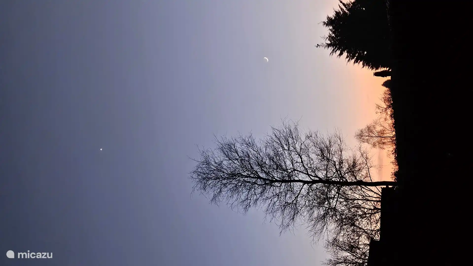 Bringen Sie Ihr Fernglas mit, um den Mond zu sehen!!
Tipp von Mietern und uns!!