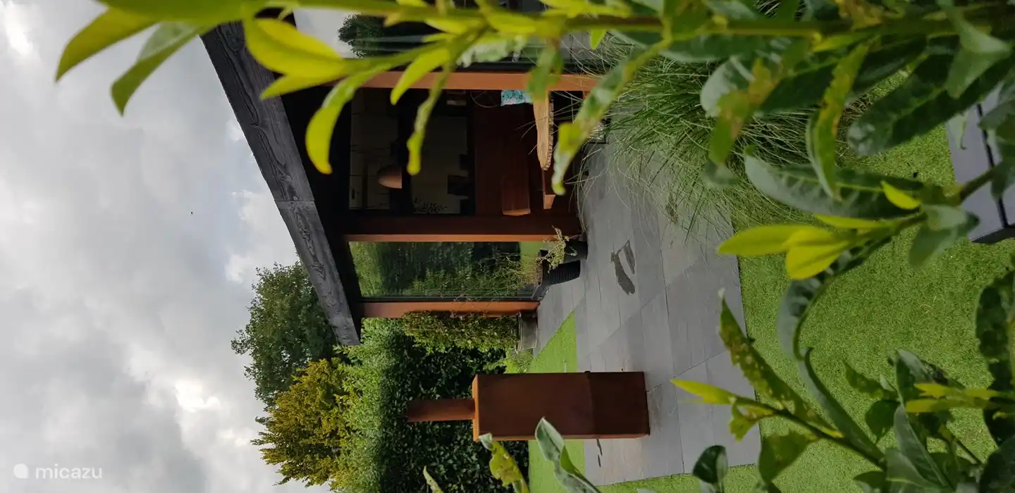 BBQ / Kamin für gemütliche Momente zu zweit.