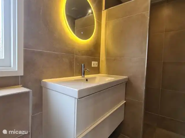 Bavelds dennen | Luxe bungalow 23 huren in Nederland, Overijssel, Denekamp - bungalow In maart 2023 volledig gerenoveerde badkamer.