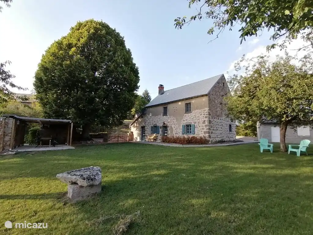 Location de Vacances Puy-de-Dôme, France, gîte / cottage - Le Vieux Tilleul