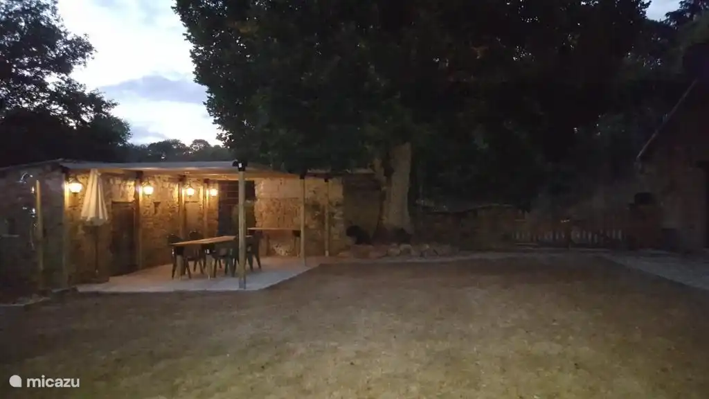 Terrasse couverte cosy