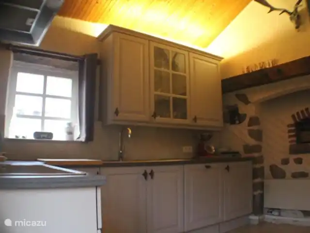 gîte / cottage huren in Frankrijk, Puy-de-Dôme, Pionsat – Le Vieux Tilleul Volledig uitgeruste keuken
