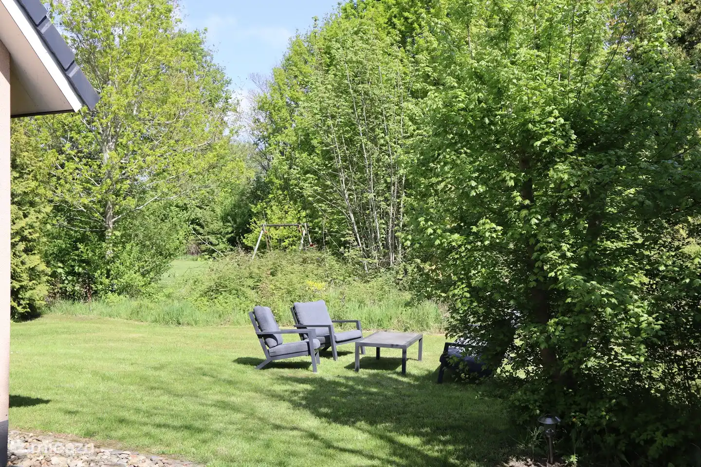 Hinterhof mit freiem Blick