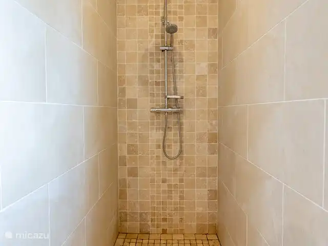 vakantiehuis huren in Frankrijk, Dordogne, Sarlat-la-Canéda – La Soara inloopdouche