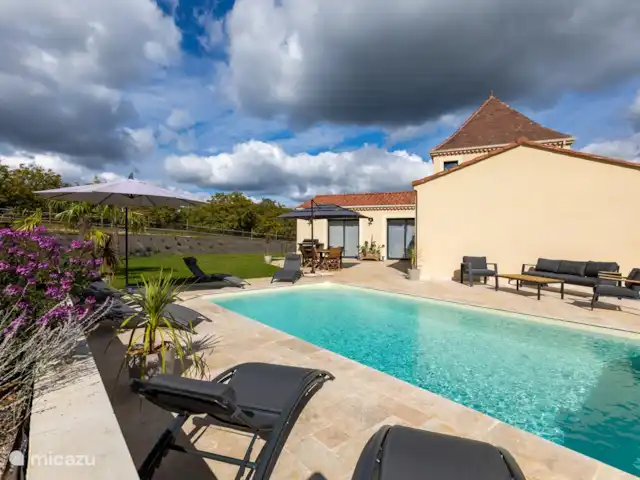 vakantiehuis huren in Frankrijk, Dordogne, Sarlat-la-Canéda – La Soara grote zwembad