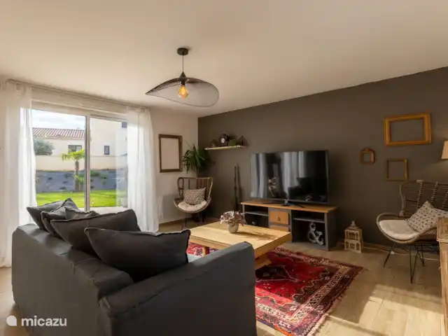 vakantiehuis huren in Frankrijk, Dordogne, Sarlat-la-Canéda – La Soara woonkamer