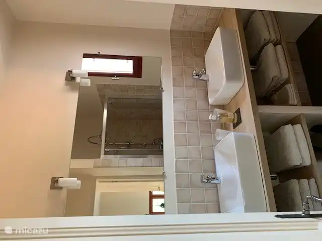 Salle de bain 1er étage.