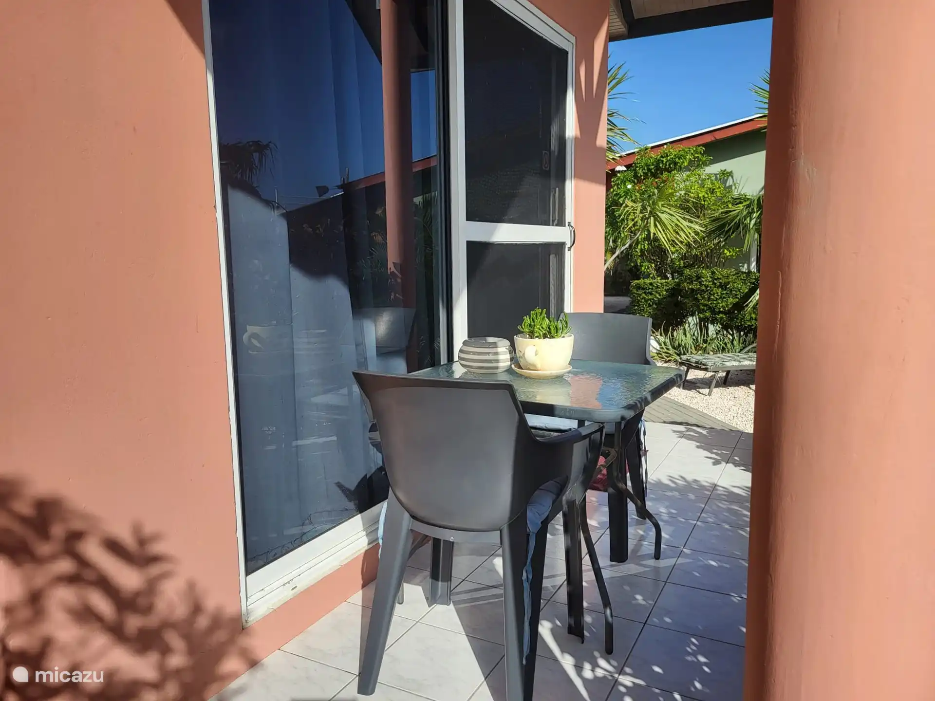 mofi in Curaçao, Banda Ariba (East), Montan'i Rei - Studio