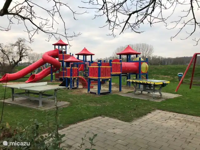 Location de Vacances Pays-Bas, Gueldre, Lathum, chalet - Anvibe Pour les enfants, le parc est un grand paradis du jeu, à l'intérieur comme à l'extérieur