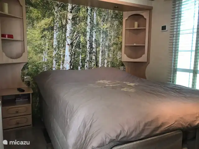 Location de Vacances Pays-Bas, Gueldre, Lathum, chalet - Anvibe La chambre principale a un magnifique ressort ebox de 210 cm de longueur