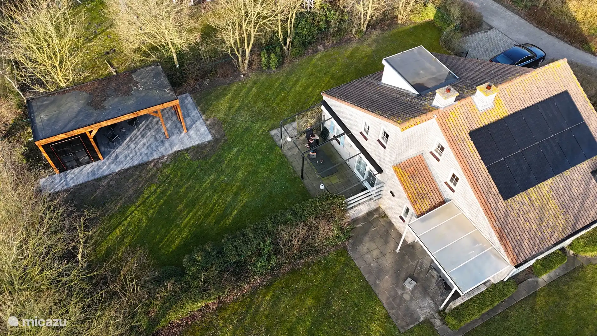 Esta foto aérea ofrece una buena vista de la ubicación del Christoffel, el gran jardín y el dosel.