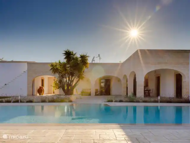 Villa Digaverde en Italia, Apulia, Carovigno - villa Vista trasera