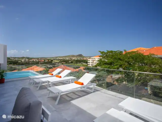Villa Casa di Barrio - Blue Bay en Curazao, Curazao Centro, Blue Bay - villa tumbonas
