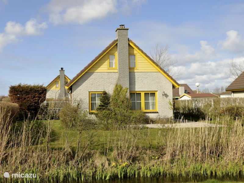 Holiday home in Netherlands, North Holland, Julianadorp at Sea Bungalow Beach pearl 207 Julianadorp aan Zee