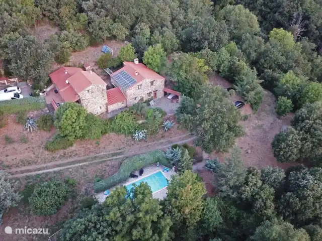 Mas Miquelet | France, Pyrénées-Orientales, Prunet-et-Belpuig - ferme drone photo rightmaison de vacances
le propriétaire de la maison est parti