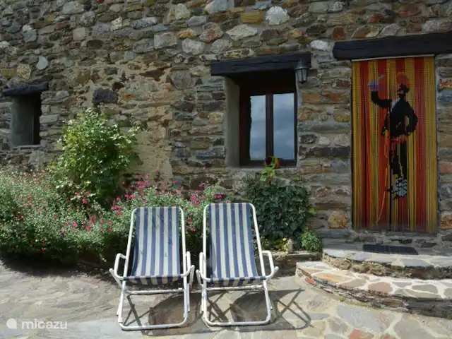 Mas Miquelet | France, Pyrénées-Orientales, Prunet-et-Belpuig - ferme entrée maison de vacances