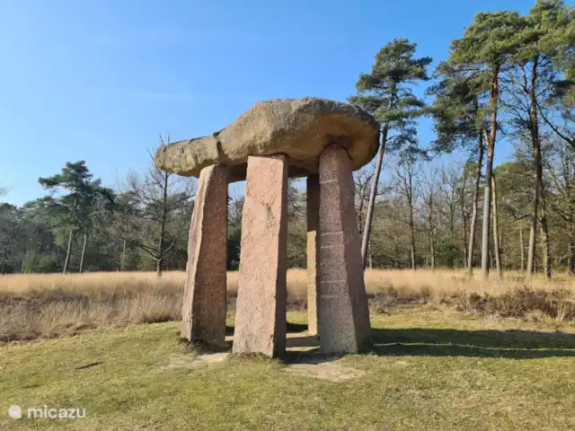 MemHill huren in Nederland, Drenthe, Exloo - bungalow Kei-kunst onderweg: Ode aan de zon van Rob Schreefel