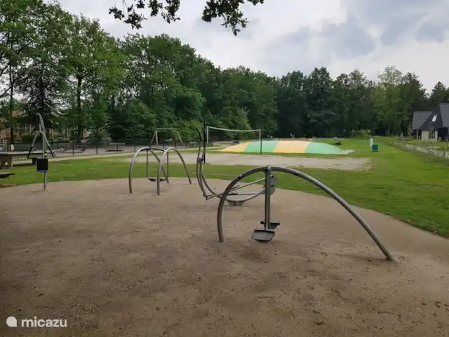 MemHill huren in Nederland, Drenthe, Exloo - bungalow Lekker sportief aan je conditie werken in deze beweegtuin.