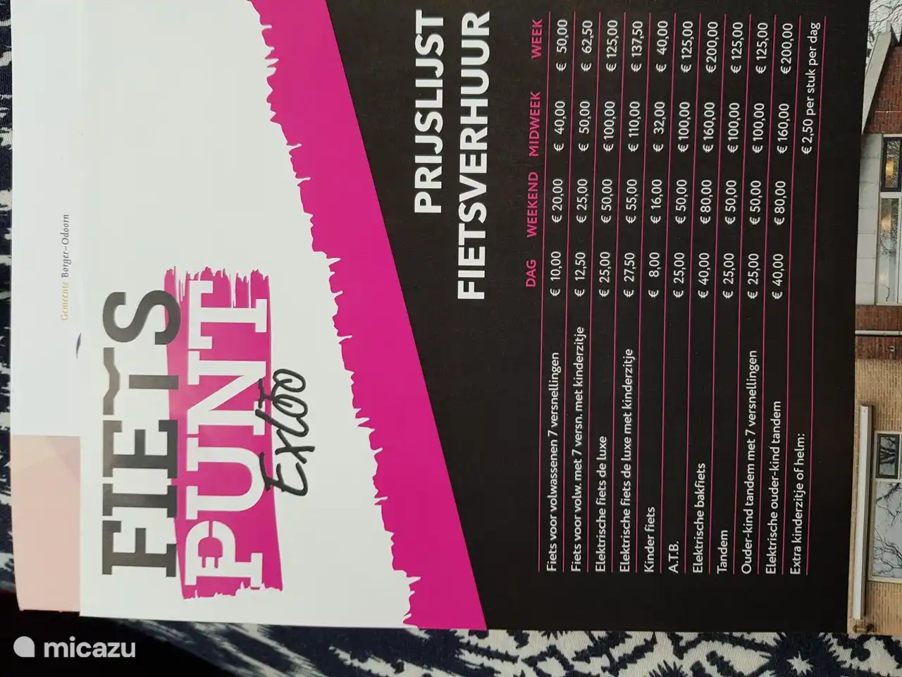 Don't bring your own bicycles? No problem. You can rent everything at Fietspunt in Exloo. They bring and collect at the house. Only e-bikes can be rented at the Fletcher hotel.