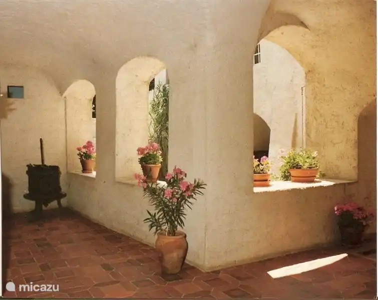 Dit is een stukje van de binnengallerij.