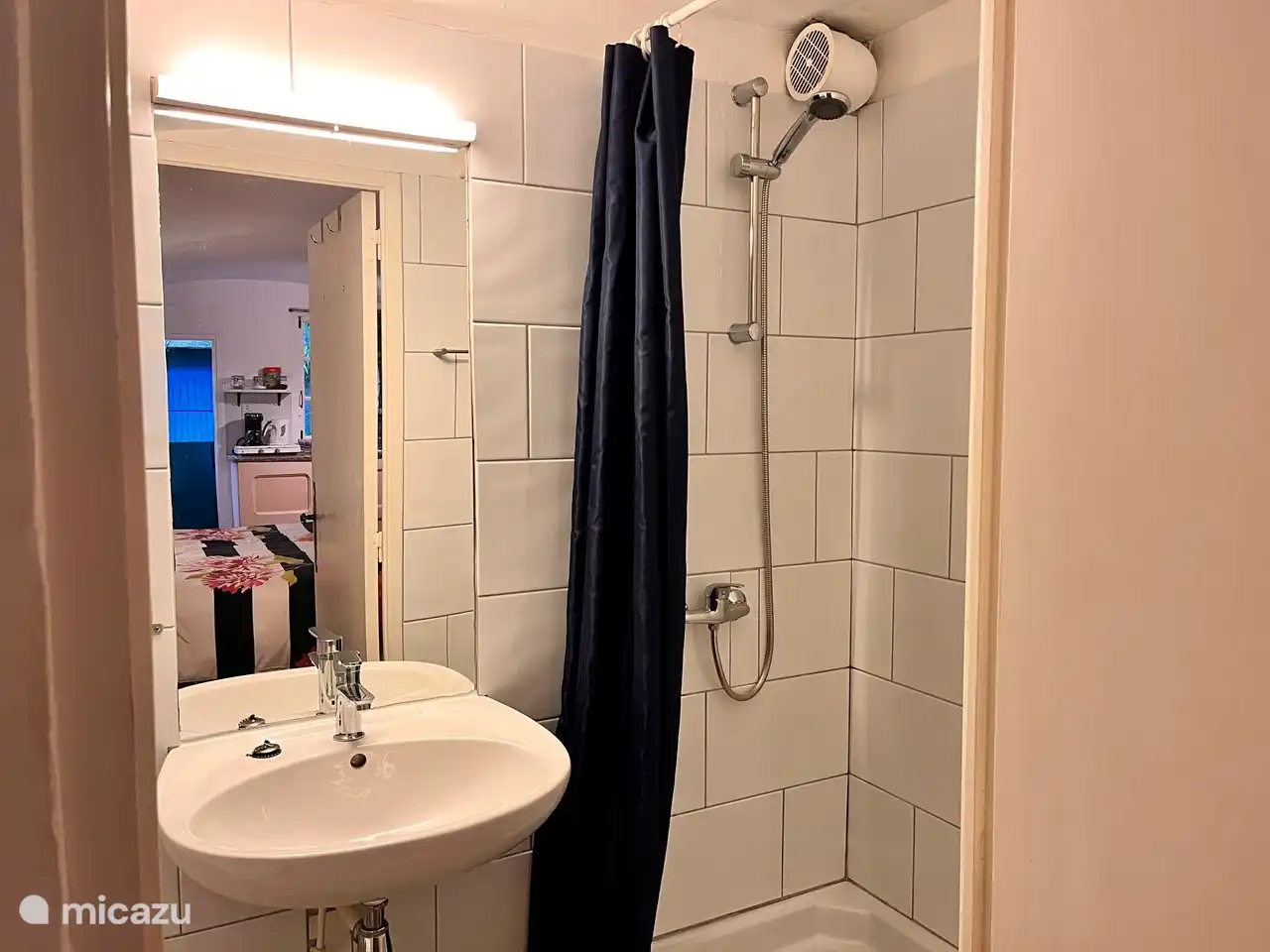 Duschen Sie mit Wasser aus Ihrer eigenen Quelle.