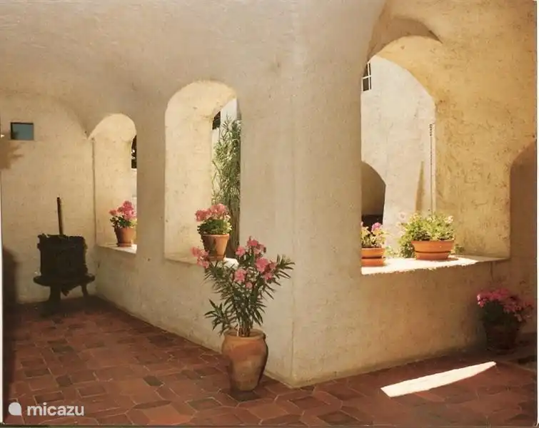 Dit is een stukje van de binnengallerij.