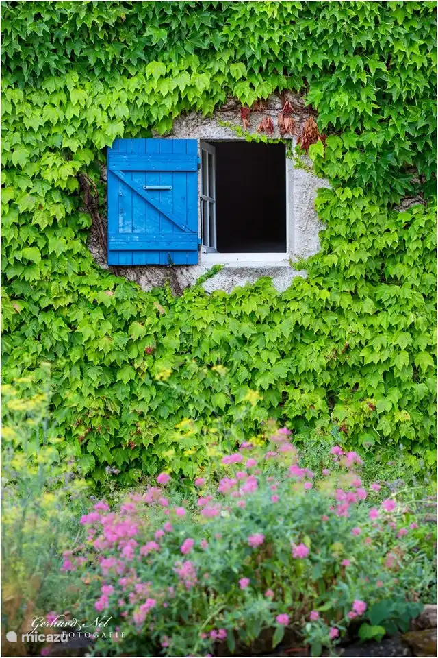 De luiken houden in de zomer de kamers heerlijk koel (als ze gesloten zijn ;-))