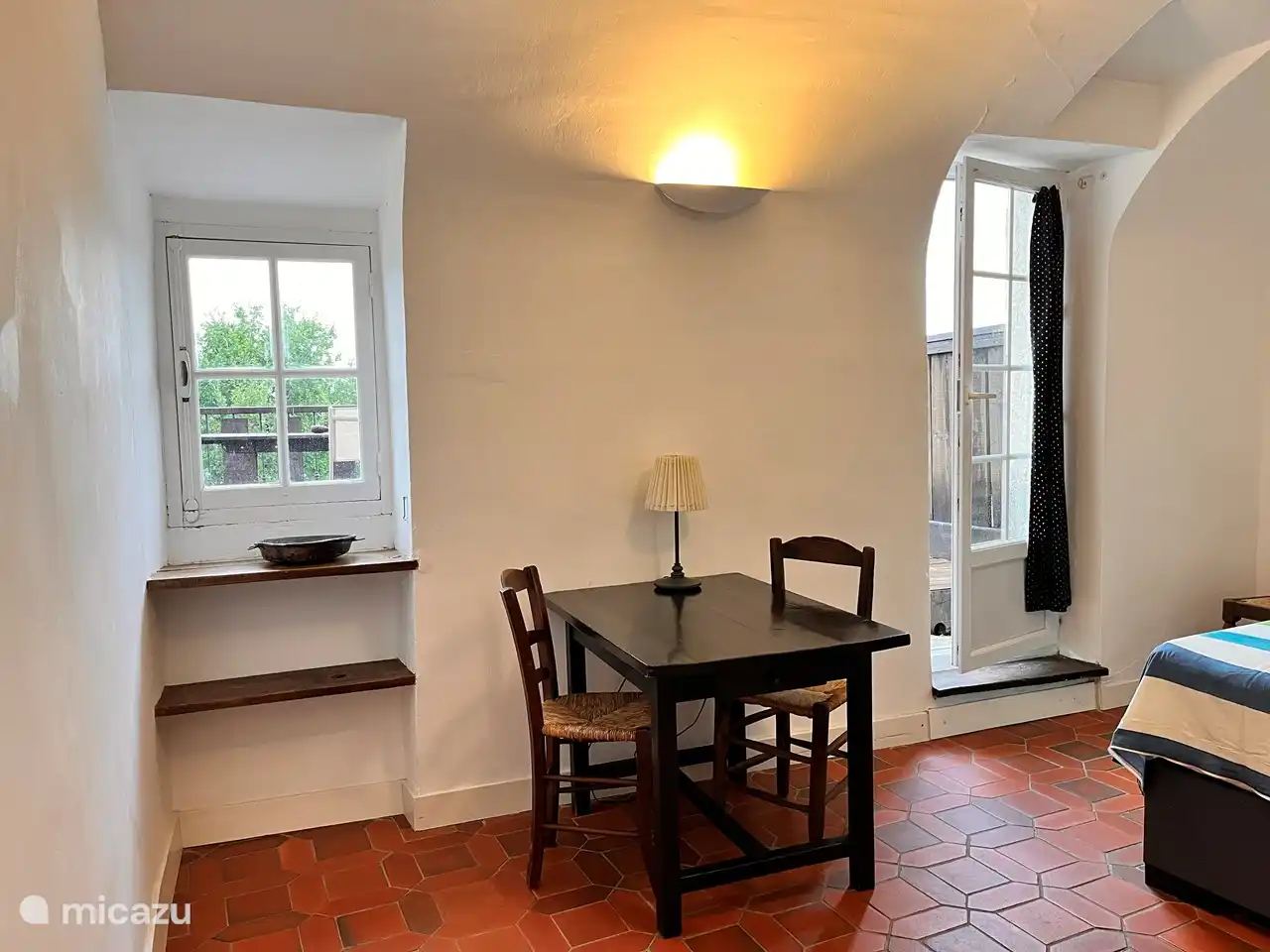 In de ouderslaapkamer kan makkelijk een derde bed bijgeplaatst worden.
