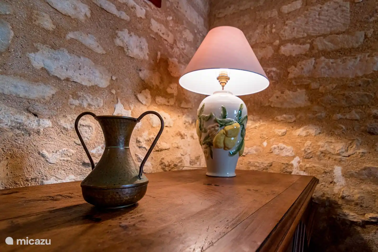 Ausreichend stimmungsvolle Beleuchtung