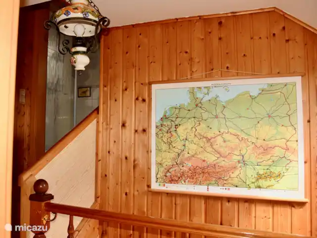 Location de Vacances Allemagne, Eifel, Meisburg, maison de vacances - Hopfi Husli Par le palier, vous entrez dans la salle de bain spacieuse.