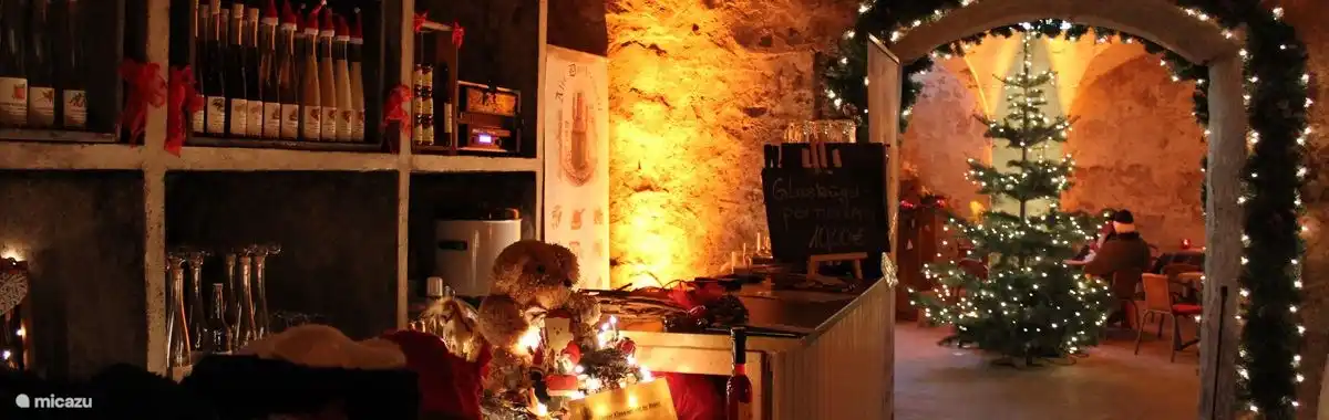 Weihnachtsmarkt à Traben-Trabach dans les caves à vin.