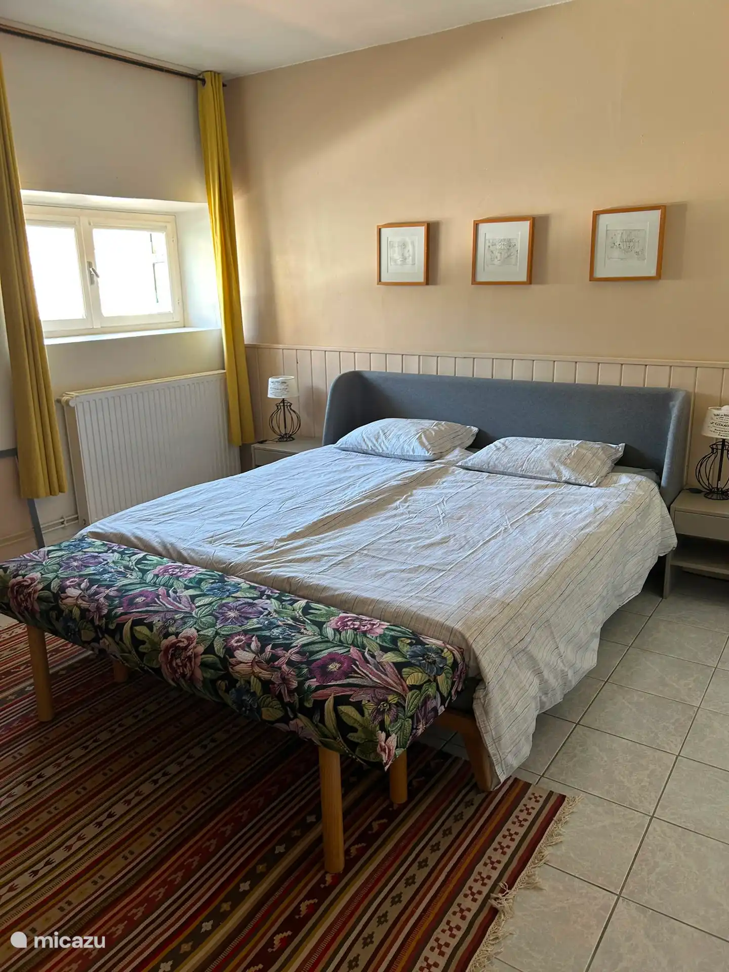 Hauptschlafzimmer (Bett 180x210)